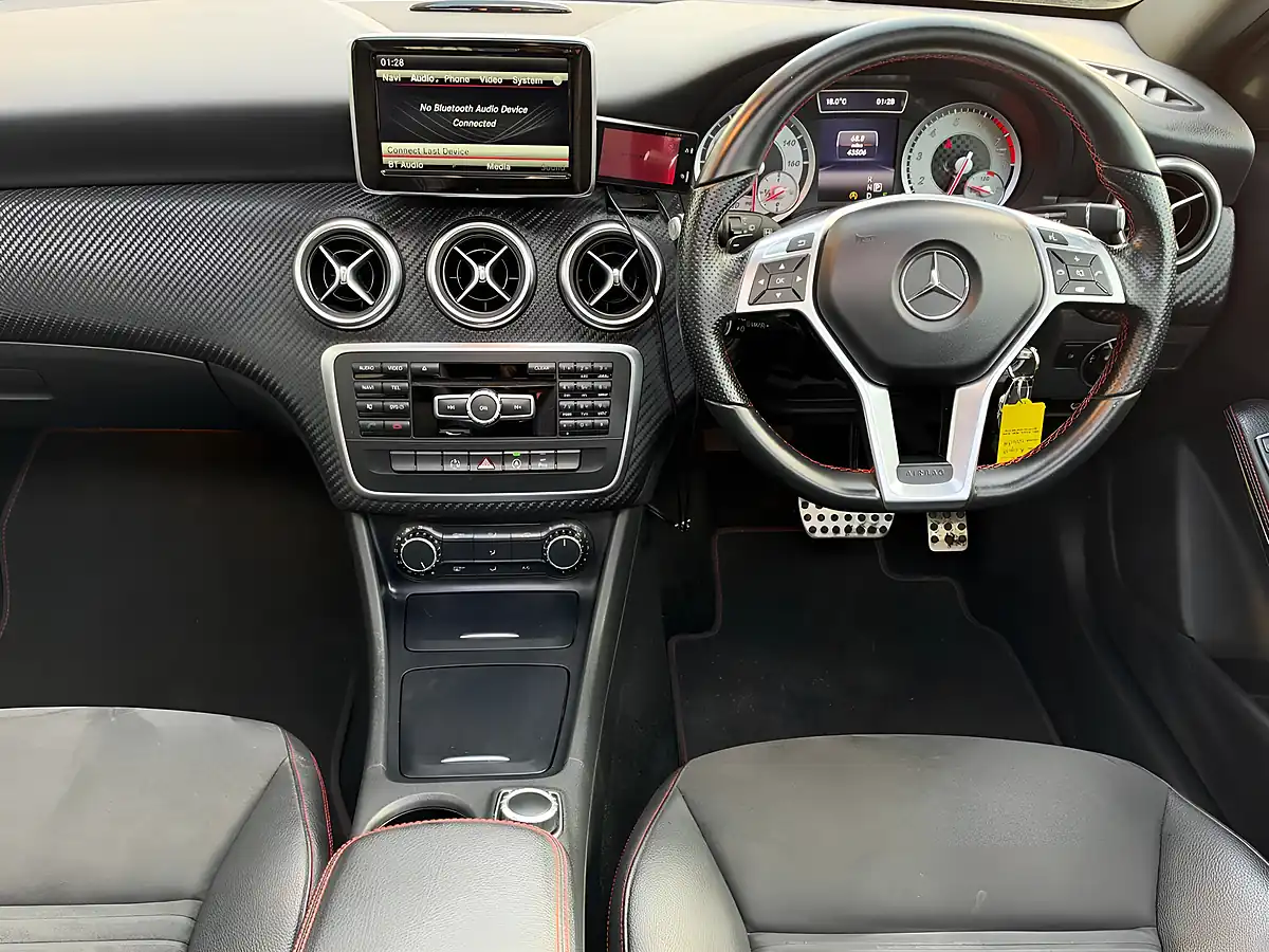 Used 2015 Mercedes-Benz a Class Sport White - Interior and Exterior details 11