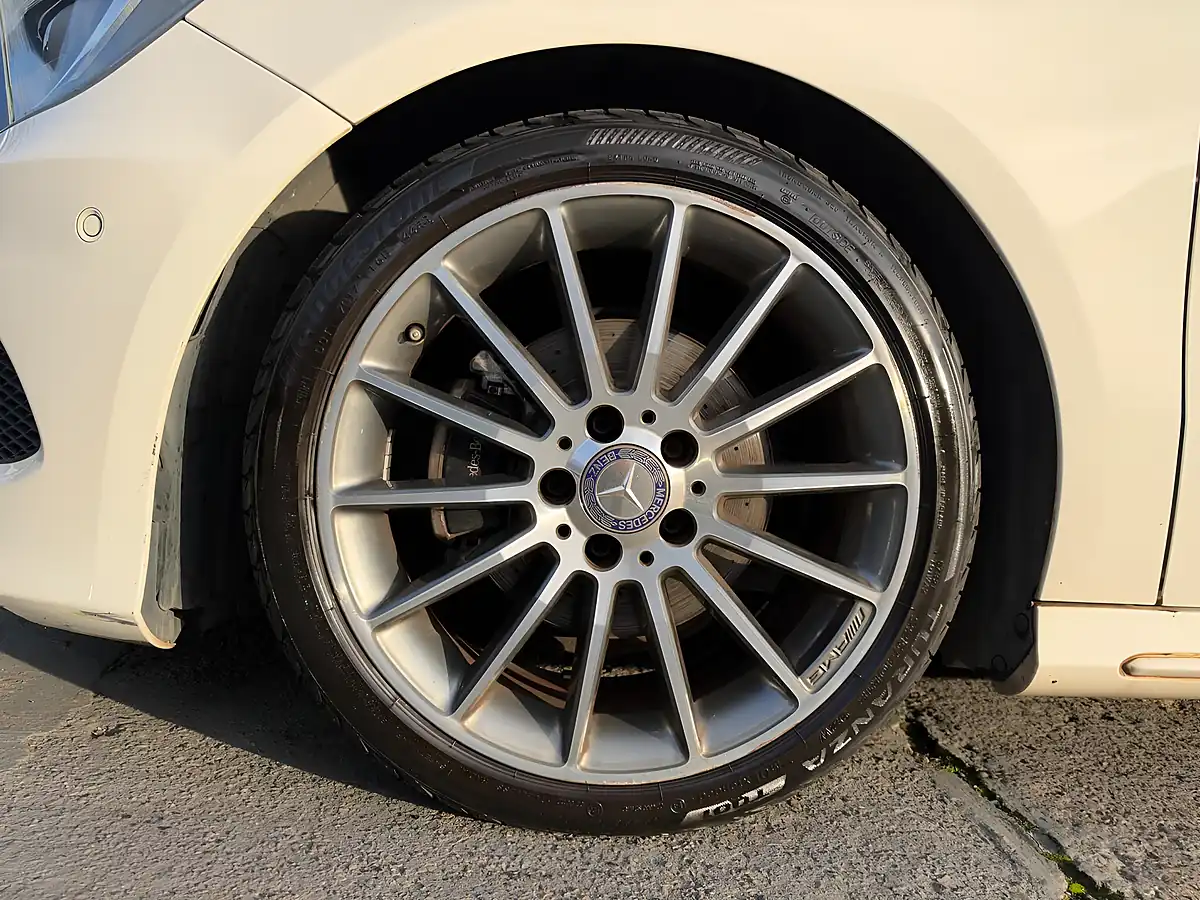 Used 2015 Mercedes-Benz a Class Sport White - Interior and Exterior details 19