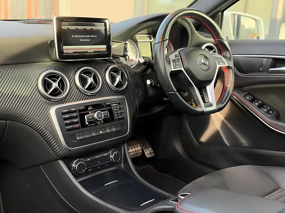 Used 2015 Mercedes-Benz a Class Sport White - Interior and Exterior details 3