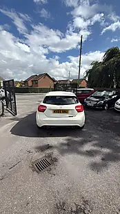 Used 2015 Mercedes-Benz A180 Premium Polar White - Interior and Exterior details 6