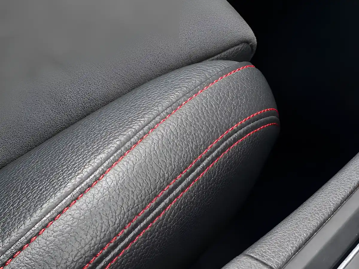 Used 2015 Mercedes-Benz B Class AMG Line Premium Jupiter Red - Interior and Exterior details 15