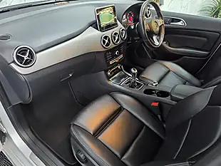 Used 2015 Mercedes-Benz B Class Se (executive) Silver - Interior and Exterior details 13