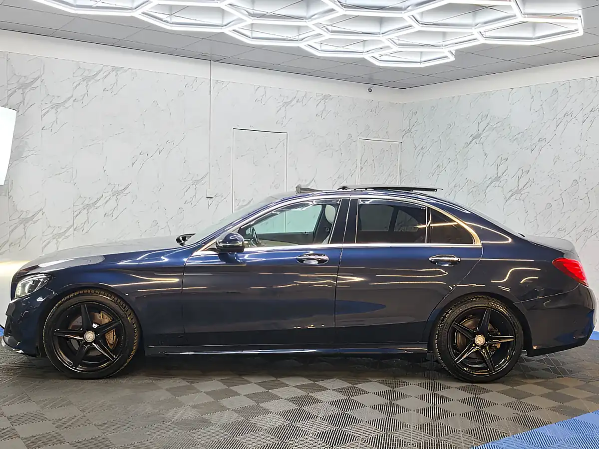 Used 2015 Mercedes-Benz C Class AMG Line (premium) Blue - Interior and Exterior details 8