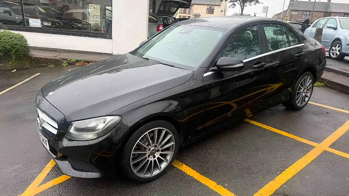 Used 2015 Mercedes-Benz C Class Se Black - Interior and Exterior details 7