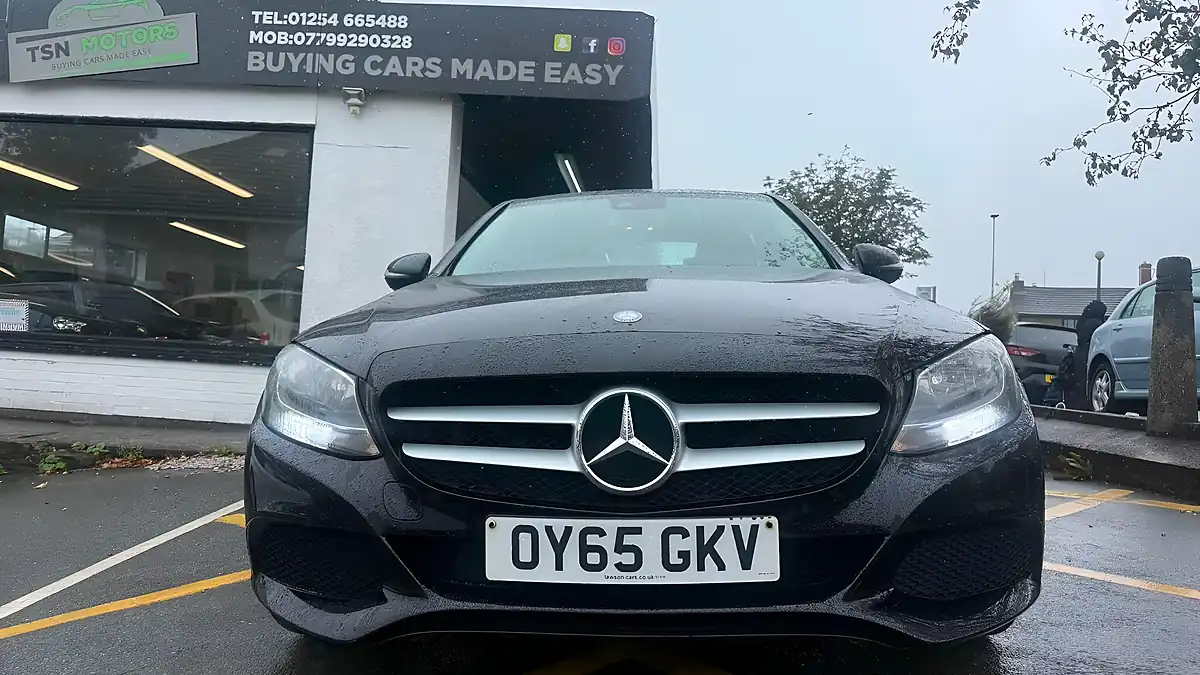 Used 2015 Mercedes-Benz C Class Se Black - Interior and Exterior details 9