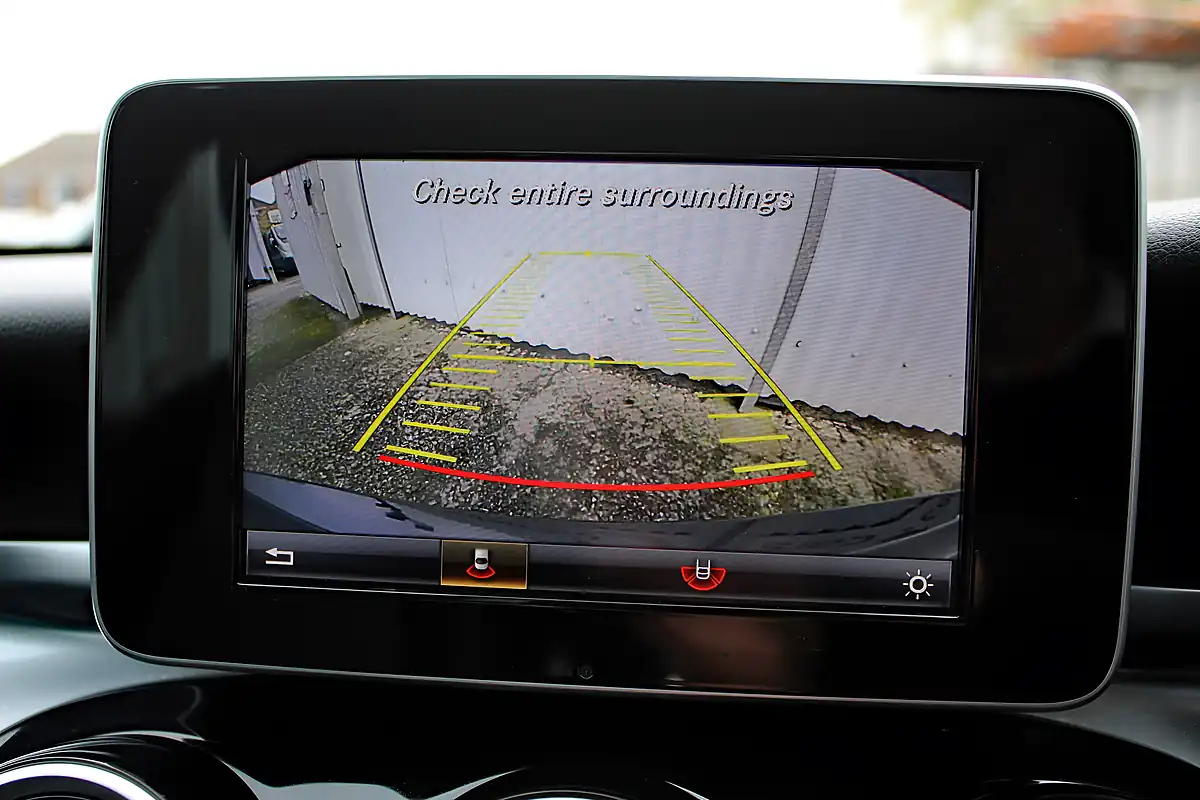 Used 2015 Mercedes-Benz C Class Se Black - Interior and Exterior details 20