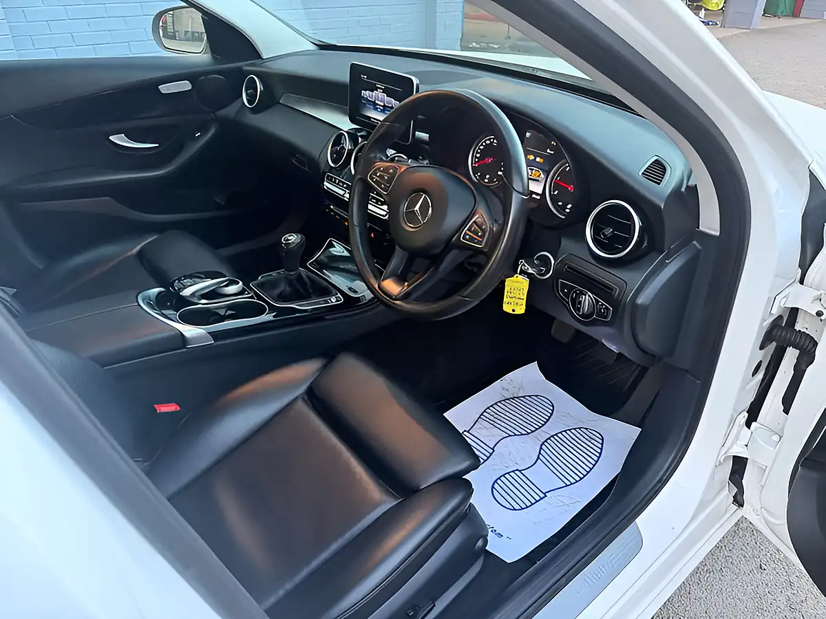 Used 2015 Mercedes-Benz C Class Se Executive White - Interior and Exterior details 14