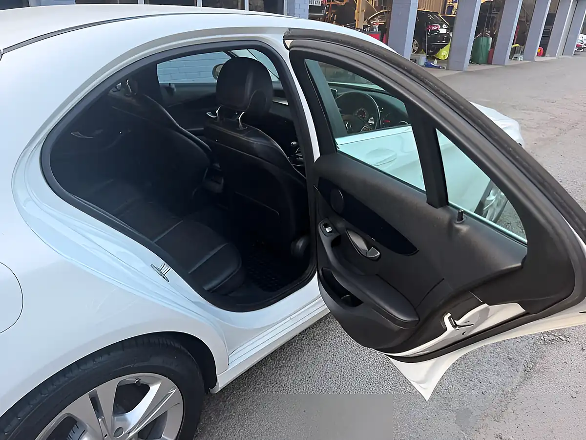 Used 2015 Mercedes-Benz C Class Se Executive White - Interior and Exterior details 16