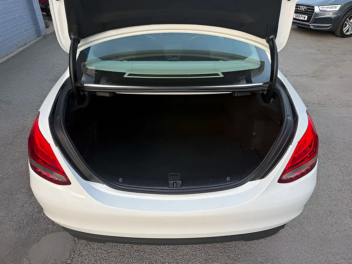 Used 2015 Mercedes-Benz C Class Se Executive White - Interior and Exterior details 19