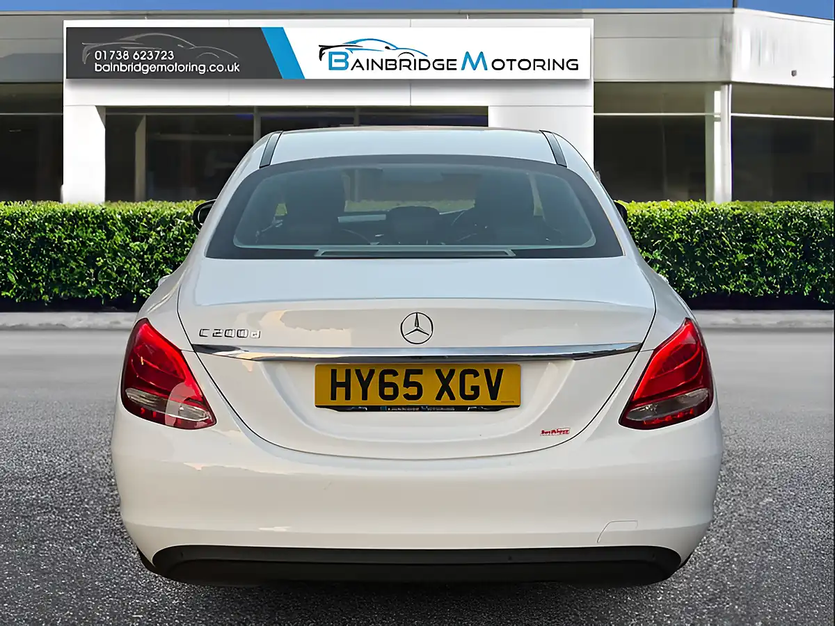 Used 2015 Mercedes-Benz C Class Se Executive White - Interior and Exterior details 4