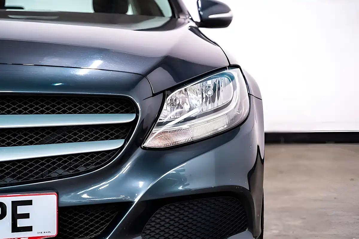 Used 2015 Mercedes-Benz C Class Se Grey - Interior and Exterior details 14