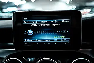Used 2015 Mercedes-Benz C Class Se Grey - Interior and Exterior details 9