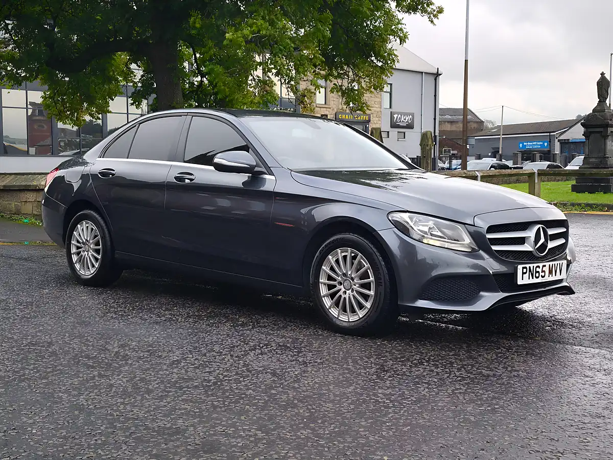 Used 2015 Mercedes-Benz C Class Se Grey - Interior and Exterior details 10