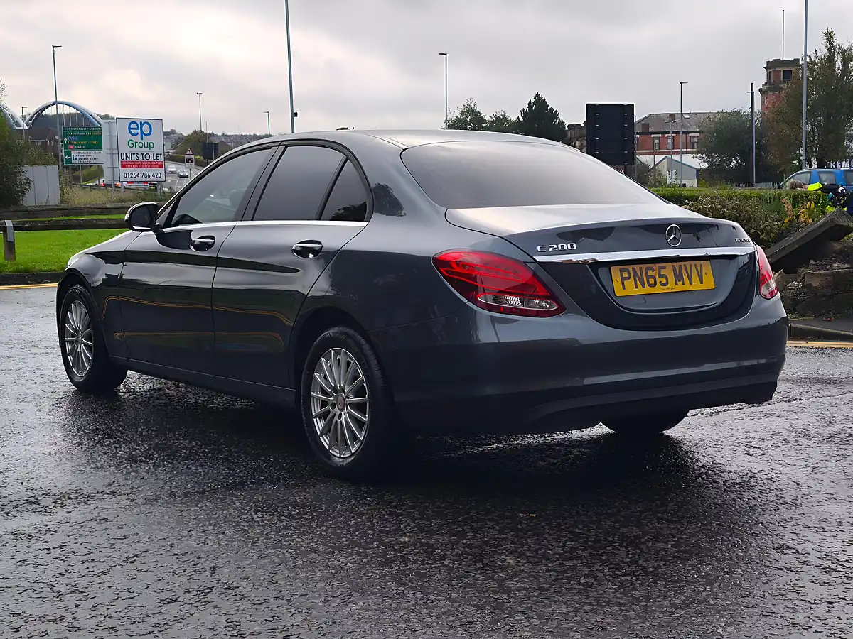 Used 2015 Mercedes-Benz C Class Se Grey - Interior and Exterior details 15