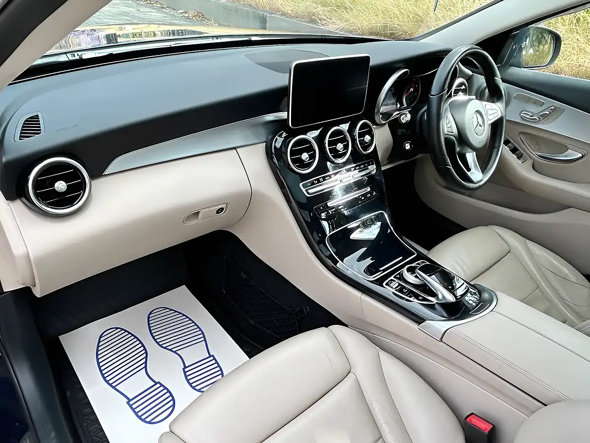 Used 2015 Mercedes-Benz C Class Sport (premium Plus) Blue - Interior and Exterior details 12