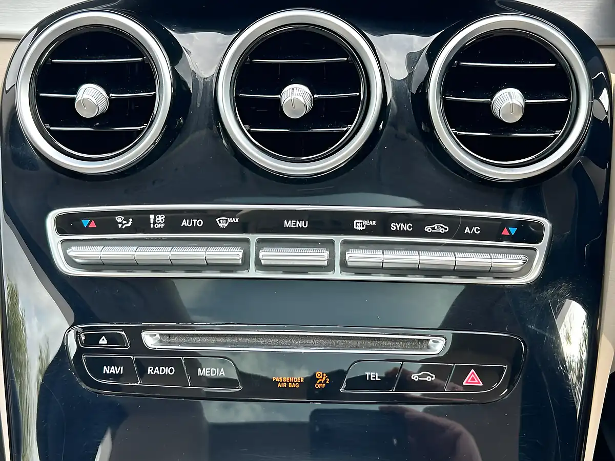 Used 2015 Mercedes-Benz C Class Sport (premium Plus) Blue - Interior and Exterior details 15