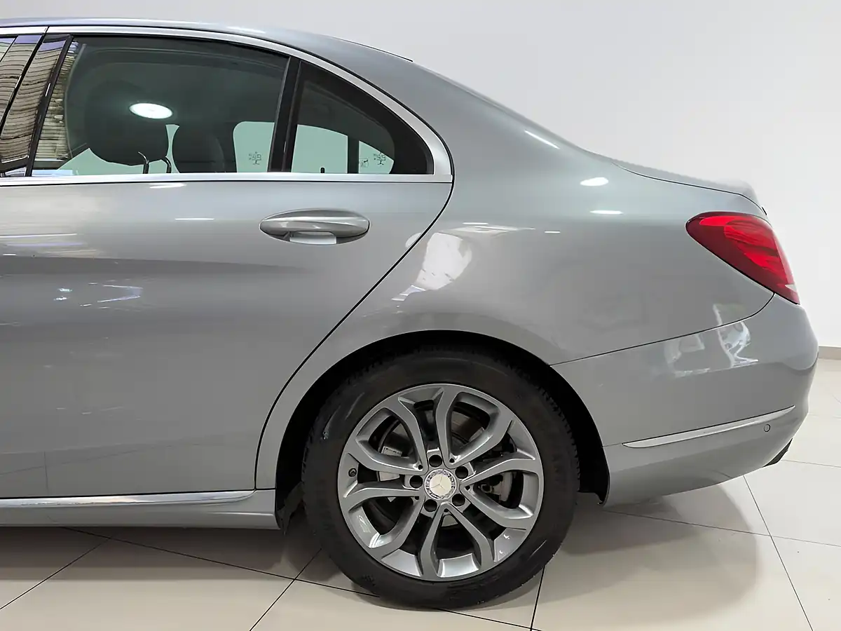 Used 2015 Mercedes-Benz C-Class Sport Silver - Interior and Exterior details 6