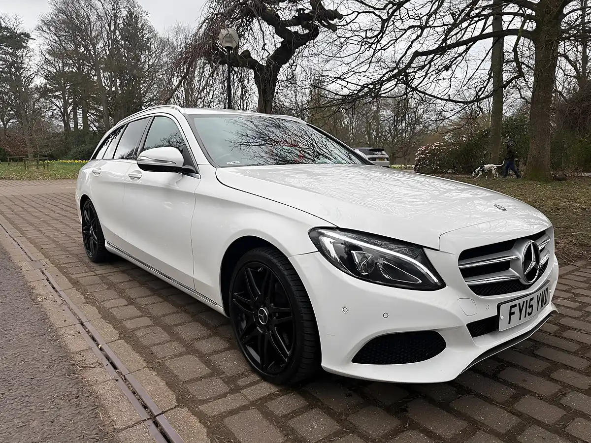 Used 2015 Mercedes-Benz C Class Sport White - Interior and Exterior details 3