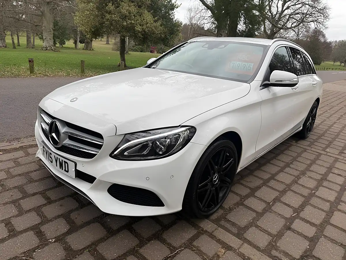 Used 2015 Mercedes-Benz C Class Sport White - Interior and Exterior details 9