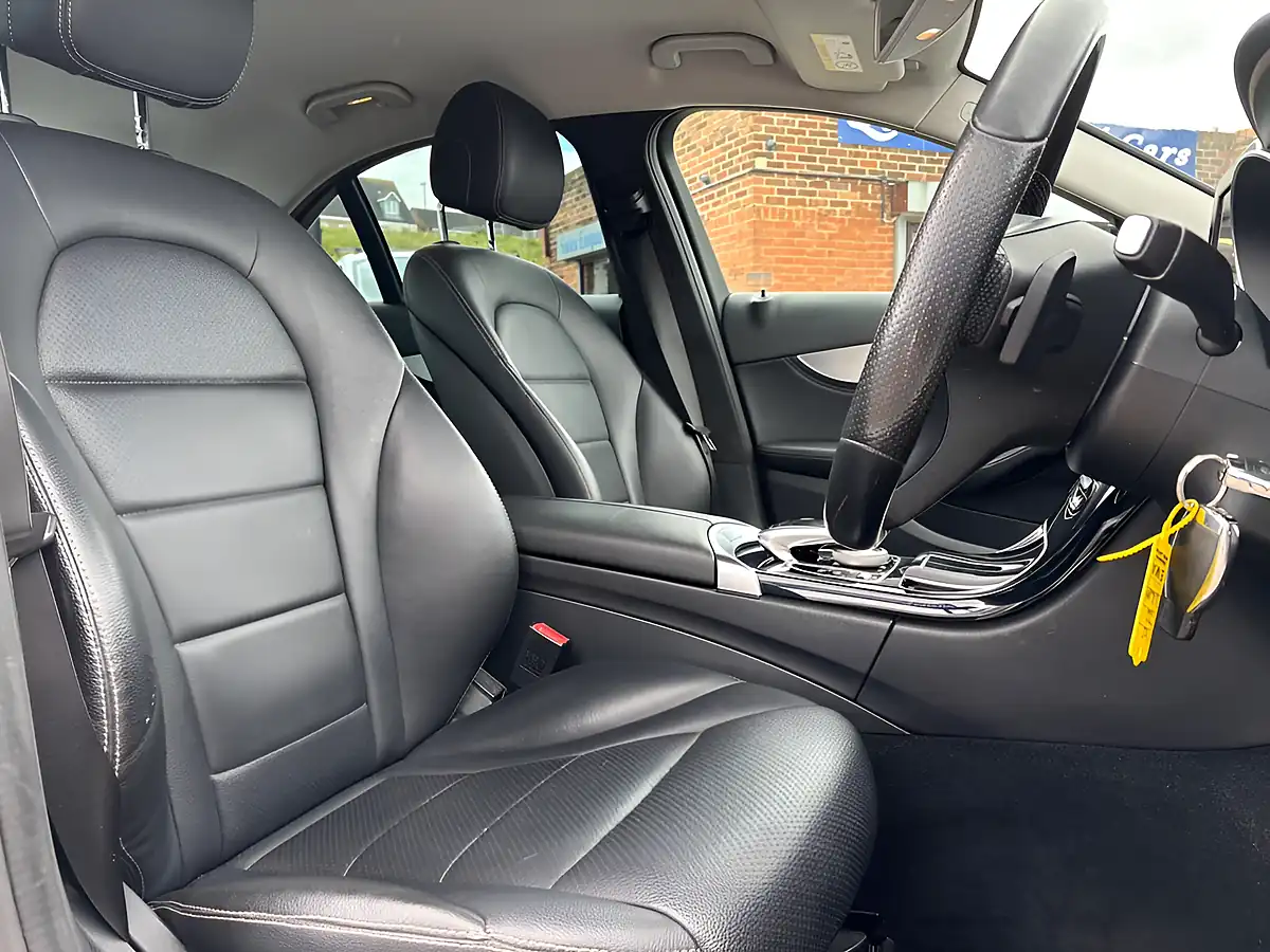 Used 2015 Mercedes-Benz C Class Sport White - Interior and Exterior details 14