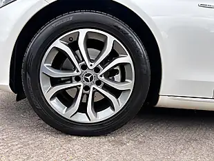 Used 2015 Mercedes-Benz C Class Sport White - Interior and Exterior details 6