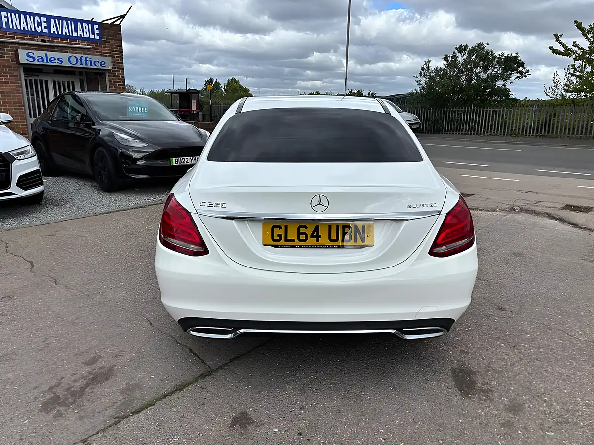 Used 2015 Mercedes-Benz C Class Sport White - Interior and Exterior details 8