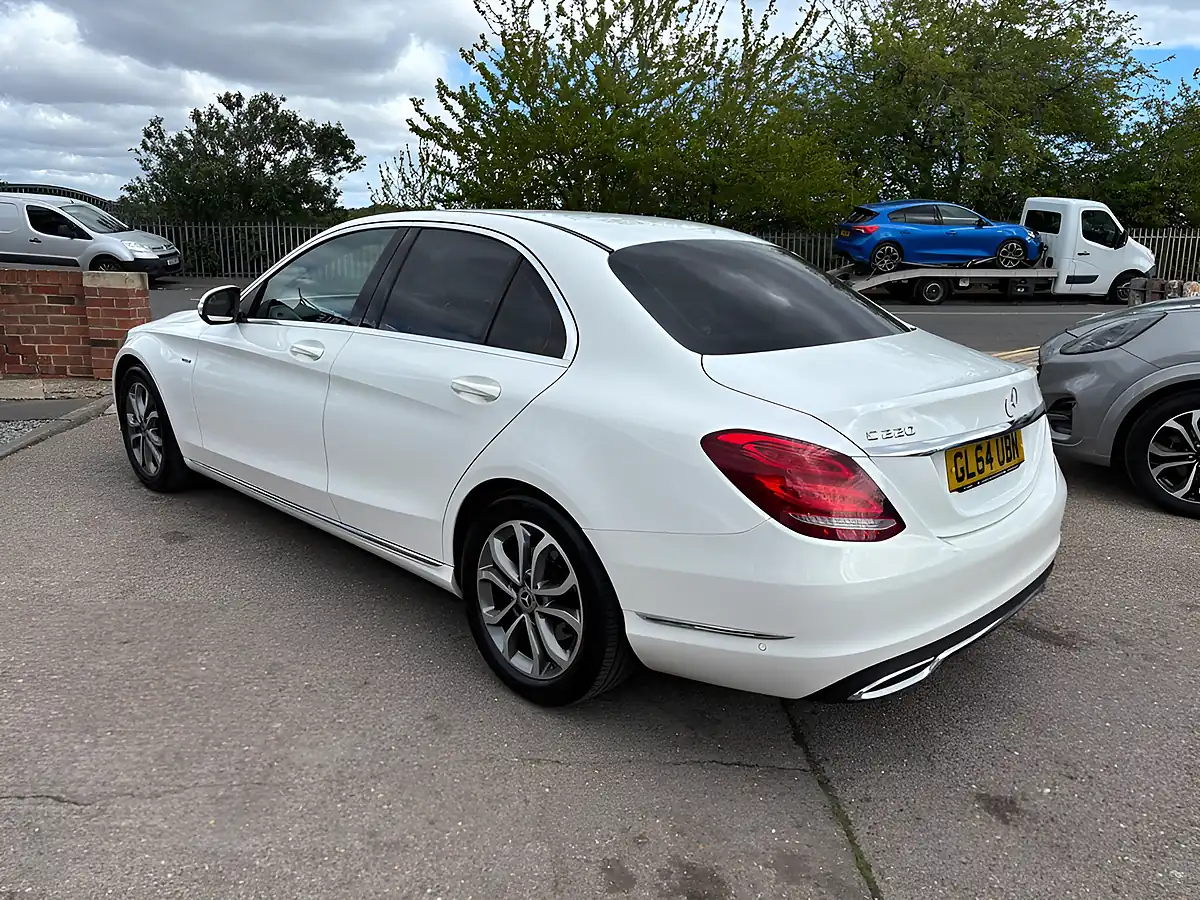 Used 2015 Mercedes-Benz C Class Sport White - Interior and Exterior details 9