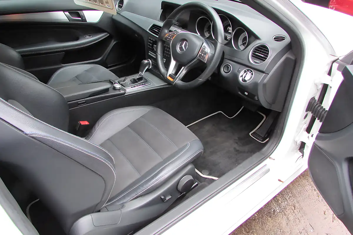 Used 2015 Mercedes-Benz C250 Sport Edition Premium Plus White - Interior and Exterior details 14