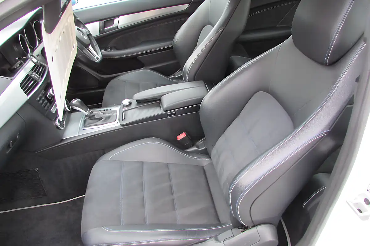 Used 2015 Mercedes-Benz C250 Sport Edition Premium Plus White - Interior and Exterior details 17