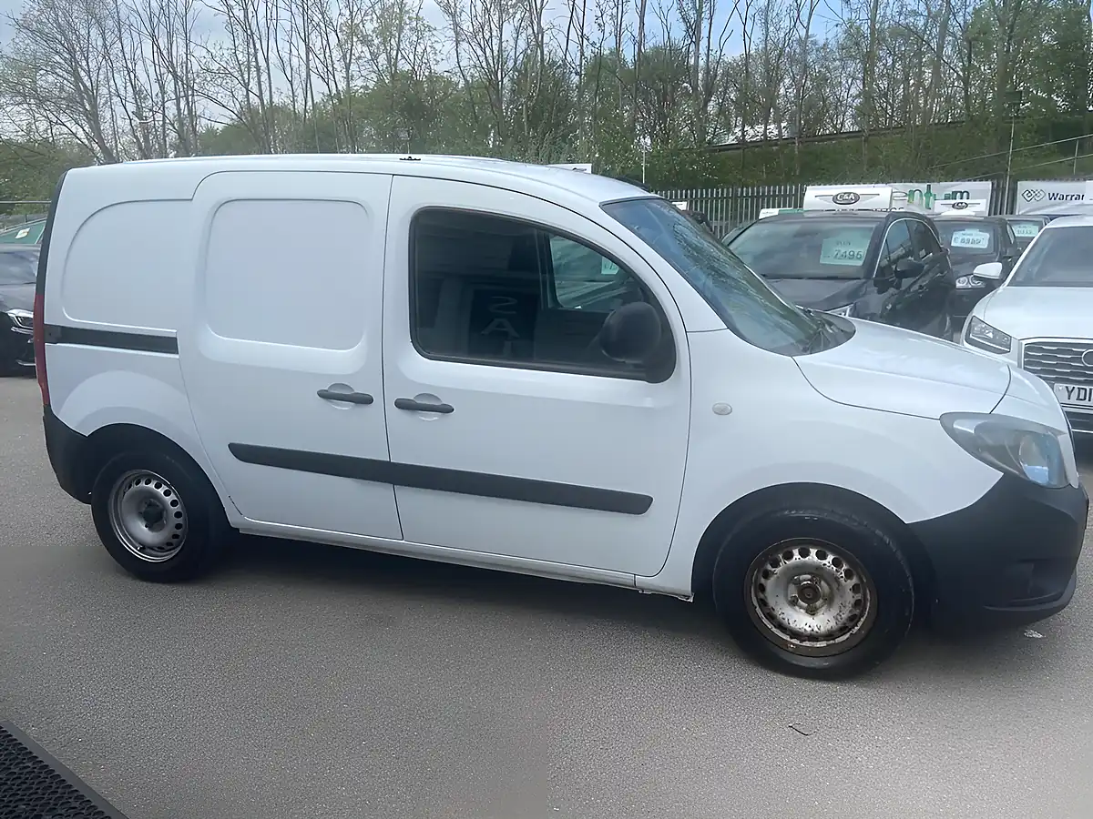 Used 2015 Mercedes-Benz Citan Blueefficiency Panel Van L2 White - Interior and Exterior details 10