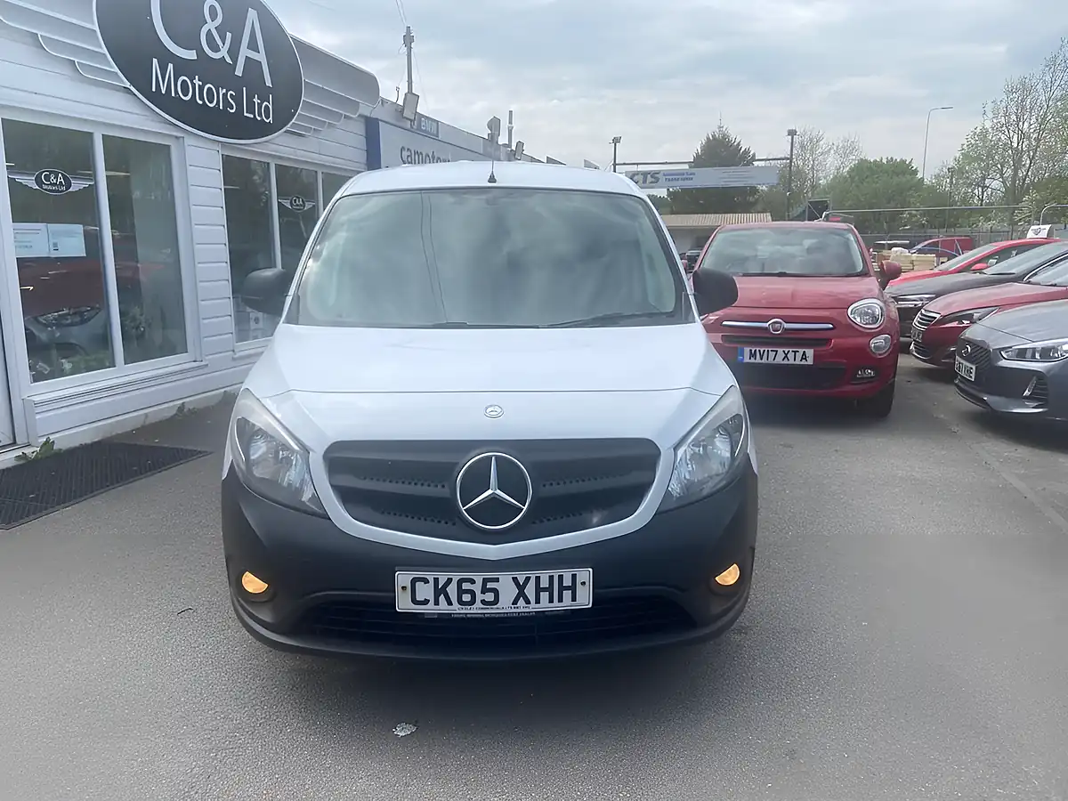 Used 2015 Mercedes-Benz Citan Blueefficiency Panel Van L2 White - Interior and Exterior details 3