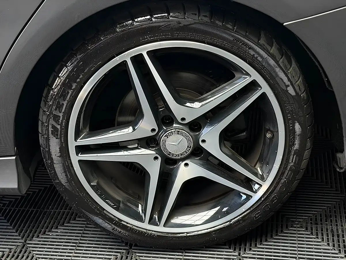 Used 2015 Mercedes-Benz Cla AMG Sport Grey - Interior and Exterior details 15