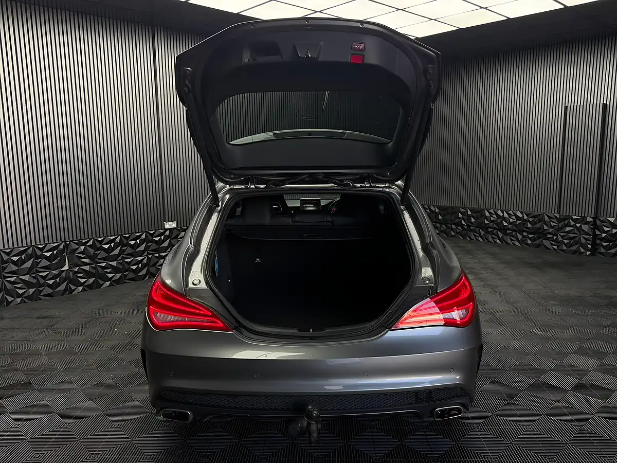Used 2015 Mercedes-Benz Cla AMG Sport Grey - Interior and Exterior details 17