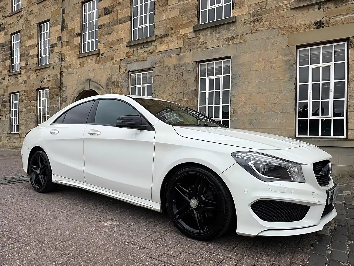 Used 2015 Mercedes-Benz Cla AMG Sport White - Interior and Exterior details 7
