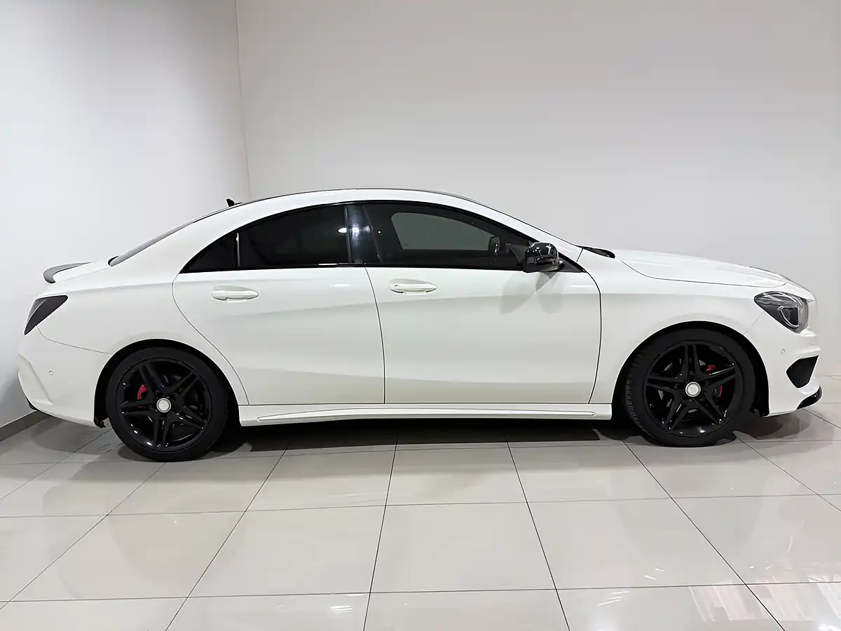 Used 2015 Mercedes-Benz Cla AMG Sport White - Interior and Exterior details 9