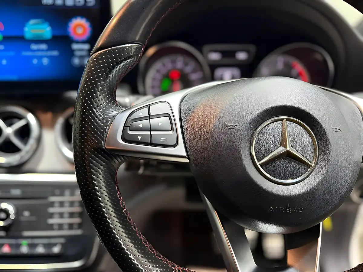 Used 2015 Mercedes-Benz Cla AMG Sport White - Interior and Exterior details 17