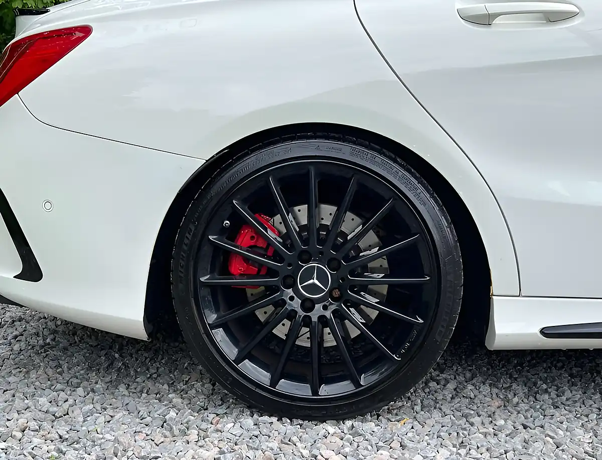 Used 2015 Mercedes-Benz Cla Class CLA45 AMG Cirrus White - Interior and Exterior details 10