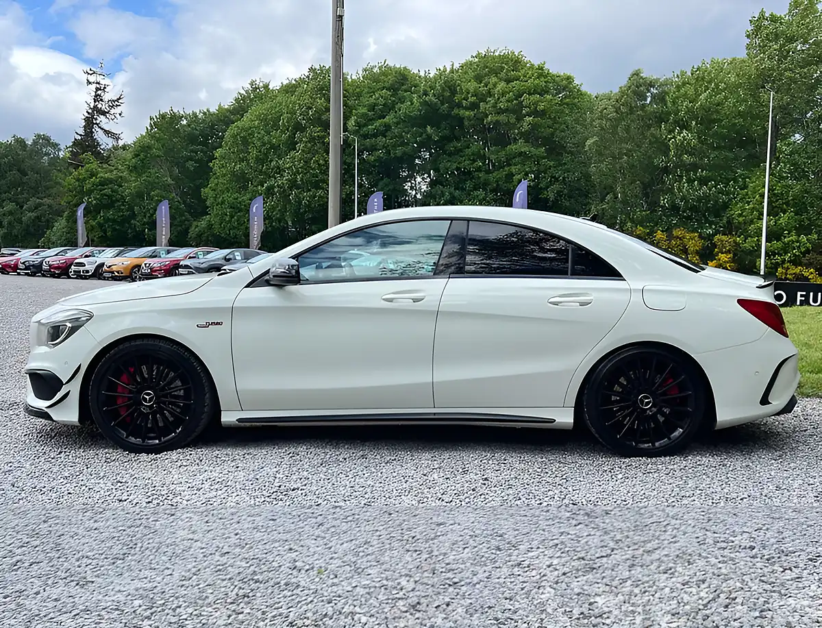 Used 2015 Mercedes-Benz Cla Class CLA45 AMG Cirrus White - Interior and Exterior details 6