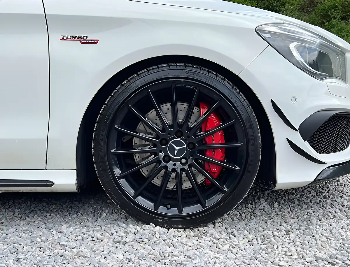 Used 2015 Mercedes-Benz Cla Class CLA45 AMG Cirrus White - Interior and Exterior details 8