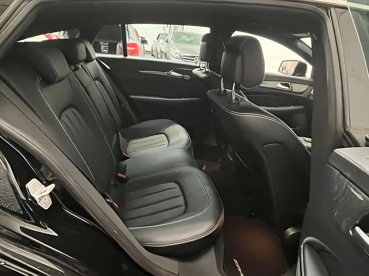 Used 2015 Mercedes-Benz Cls AMG Line Black - Interior and Exterior details 11