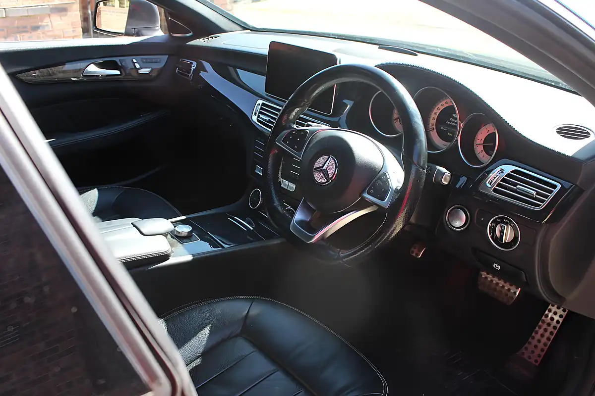 Used 2015 Mercedes-Benz Cls AMG Line Grey - Interior and Exterior details 9