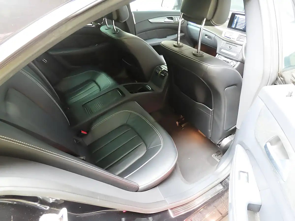 Used 2015 Mercedes-Benz Cls AMG Line (premium) Black - Interior and Exterior details 4