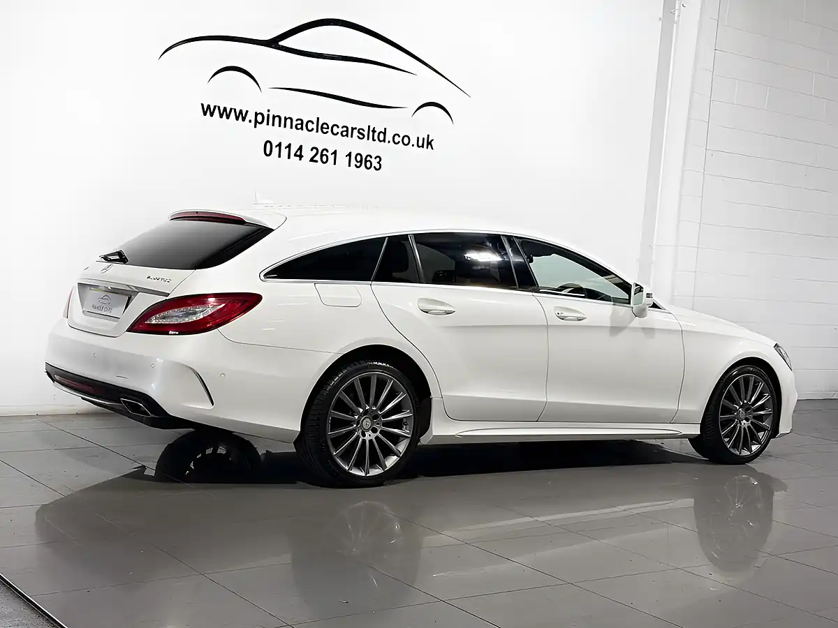 Used 2015 Mercedes-Benz Cls AMG Line Shooting Brake White - Interior and Exterior details 11