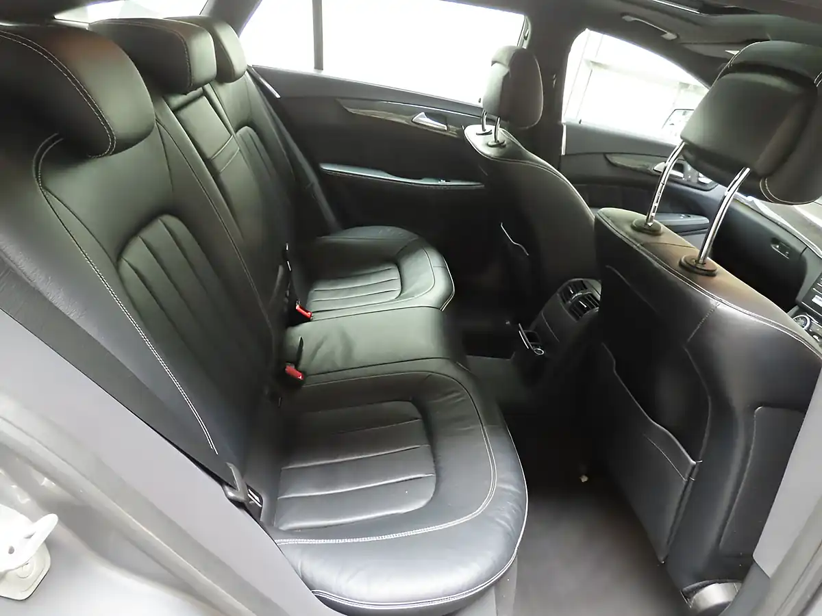 Used 2015 Mercedes-Benz Cls AMG Line Silver - Interior and Exterior details 3