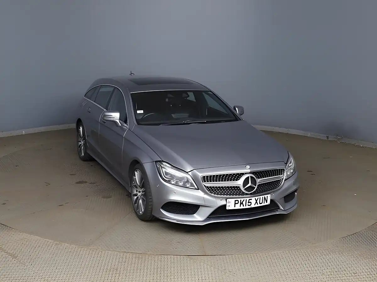 Used 2015 Mercedes-Benz Cls AMG Line Silver - Interior and Exterior details 8