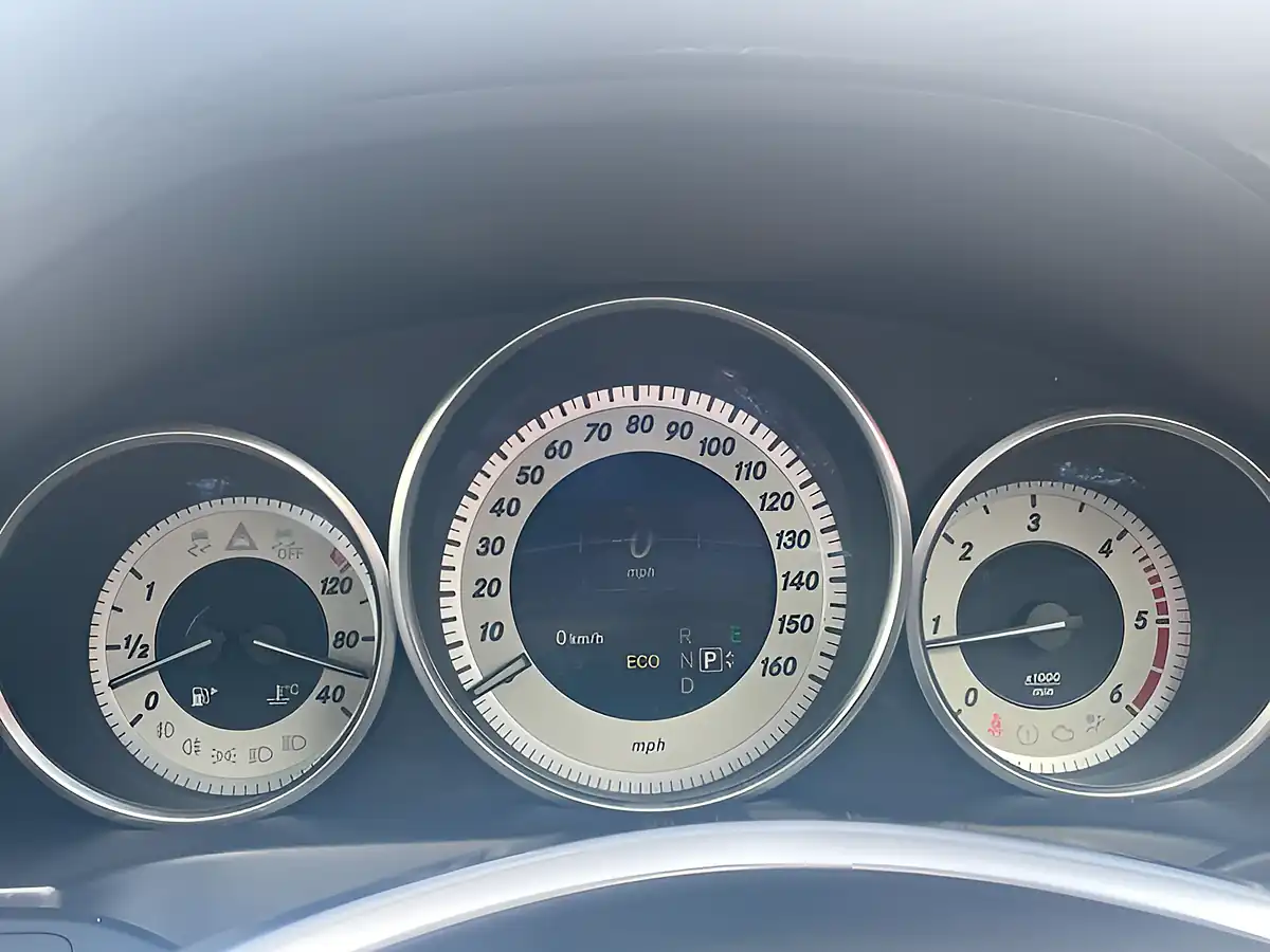 Used 2015 Mercedes-Benz E Class AMG Line Blue - Interior and Exterior details 18