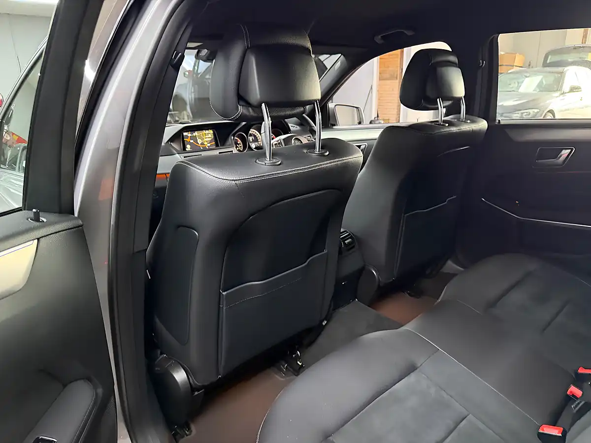 Used 2015 Mercedes-Benz E Class AMG Line Palladium Silver/Grey - Interior and Exterior details 18