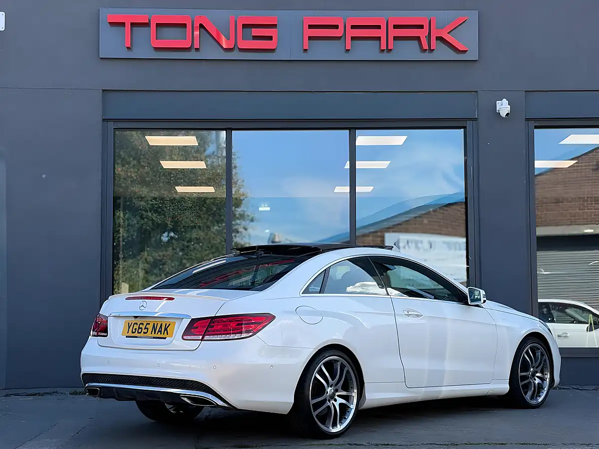 Used 2015 Mercedes-Benz E Class AMG Line (premium) White - Interior and Exterior details 10