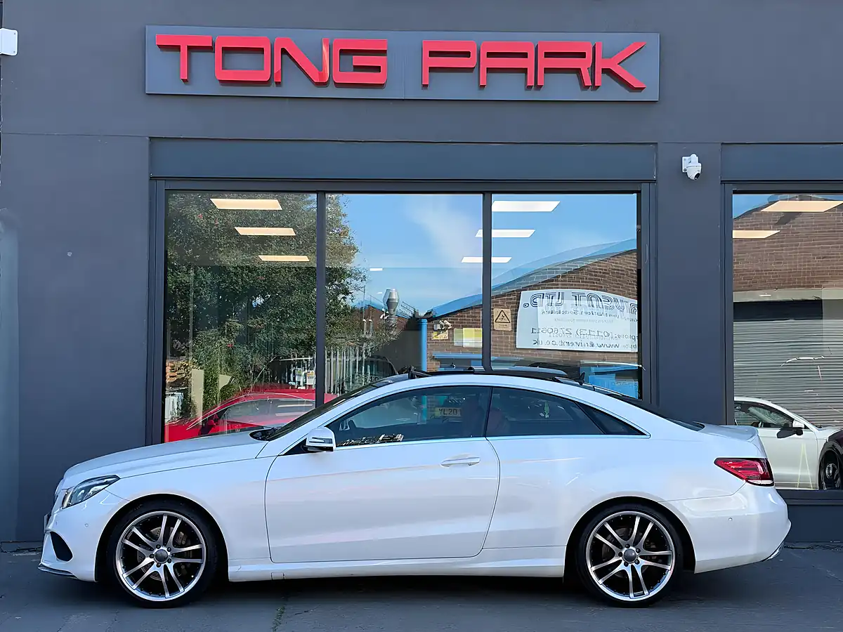 Used 2015 Mercedes-Benz E Class AMG Line (premium) White - Interior and Exterior details 7