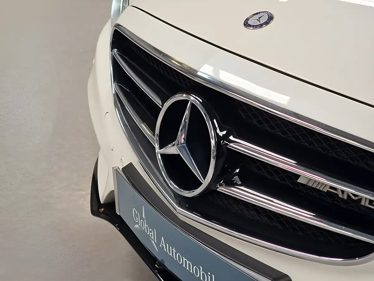 Used 2015 Mercedes-Benz E-Class AMG Night Edition Premium Designo Diamond White - Interior and Exterior details 14